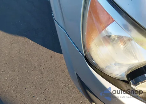 2014 Chevrolet Sonic Lt Auto z USA, uszkodzony, nr VIN 1G1JC5SBXE4235151